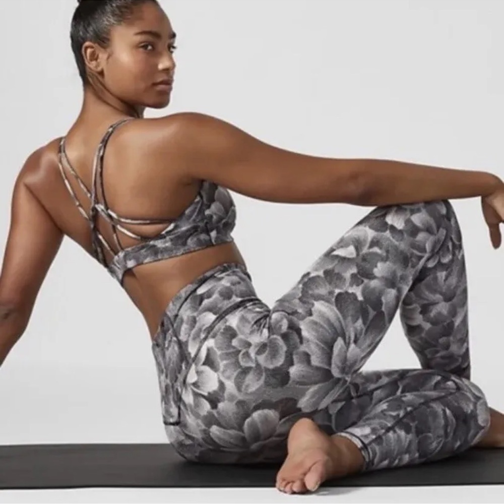 ATHLETA Elation Textured Tights Chakra Floral Black Seasalt